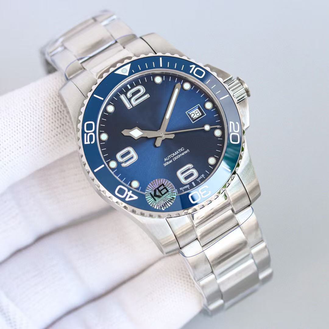 Fully automatic mechanical watch with water resistance